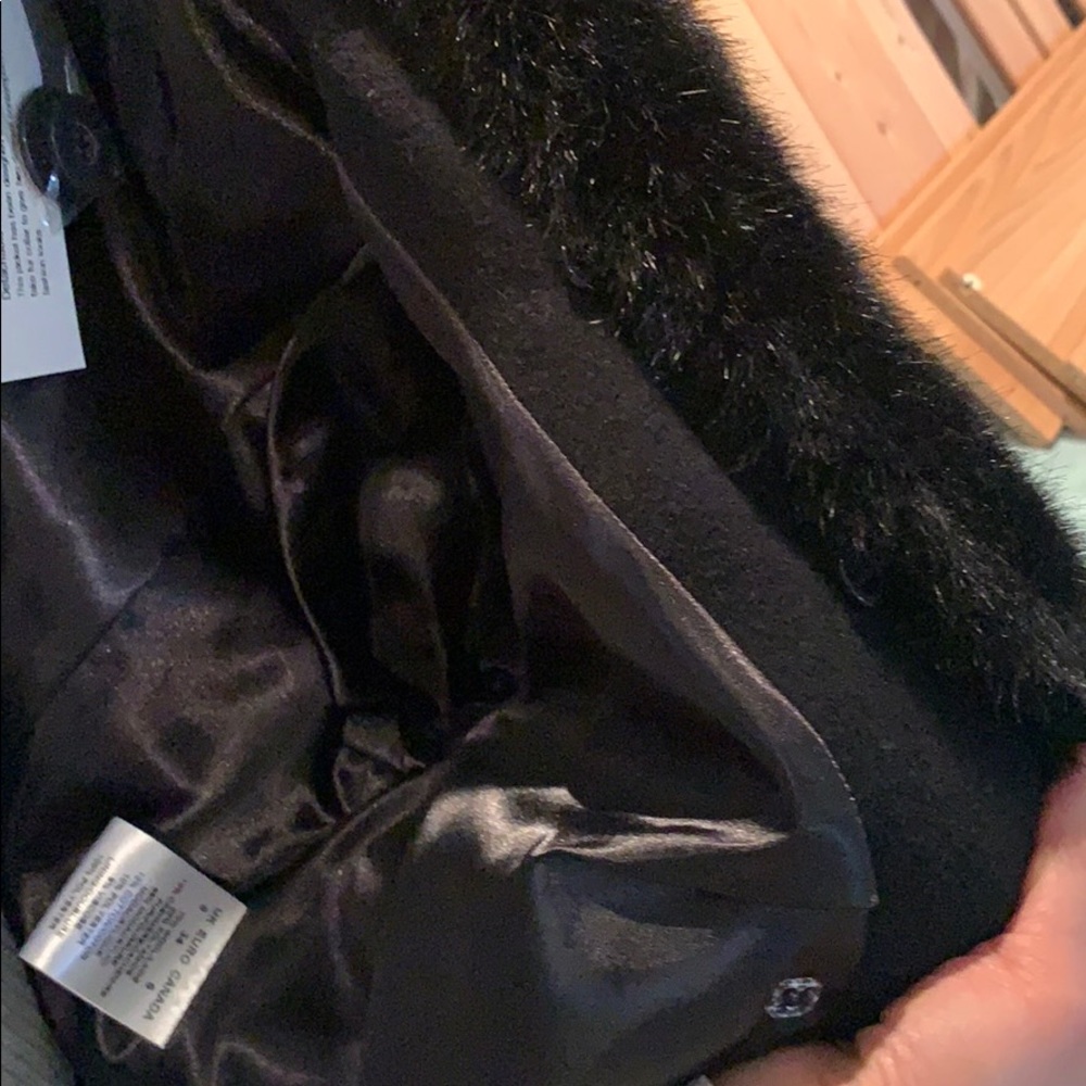 Précis Petite Black Coat - Picture 16 of 16